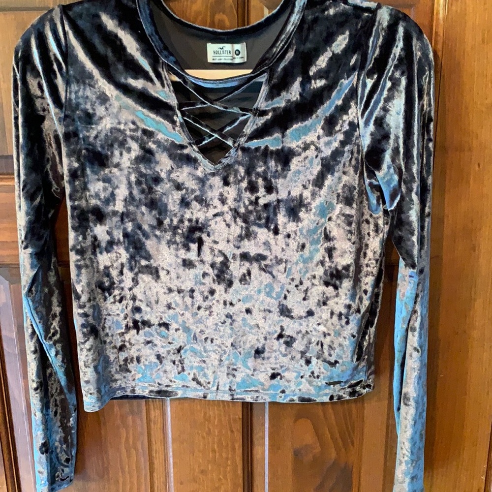 Hollister long sleeve shirt